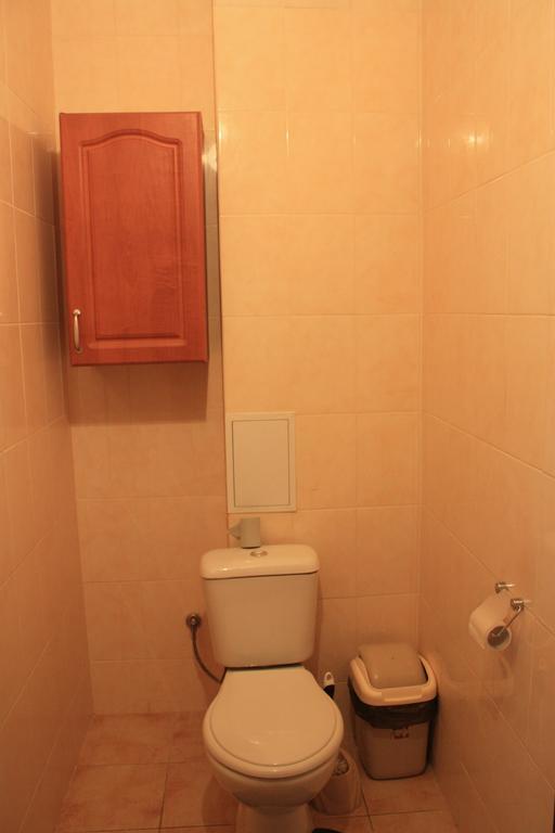 Apartments On Parkaniya 2A Мукачево Экстерьер фото